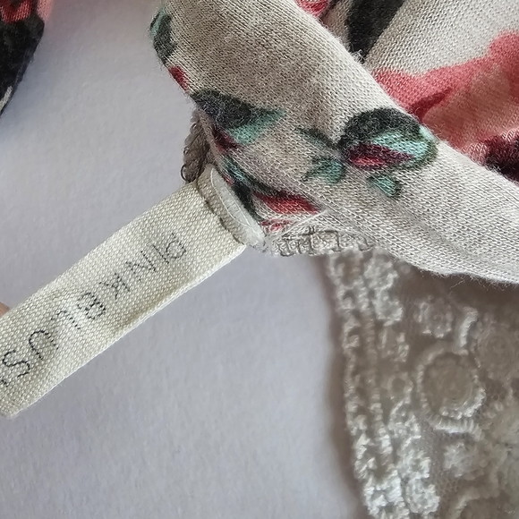 Pinkblush Maternity Robe - Picture 2 of 4